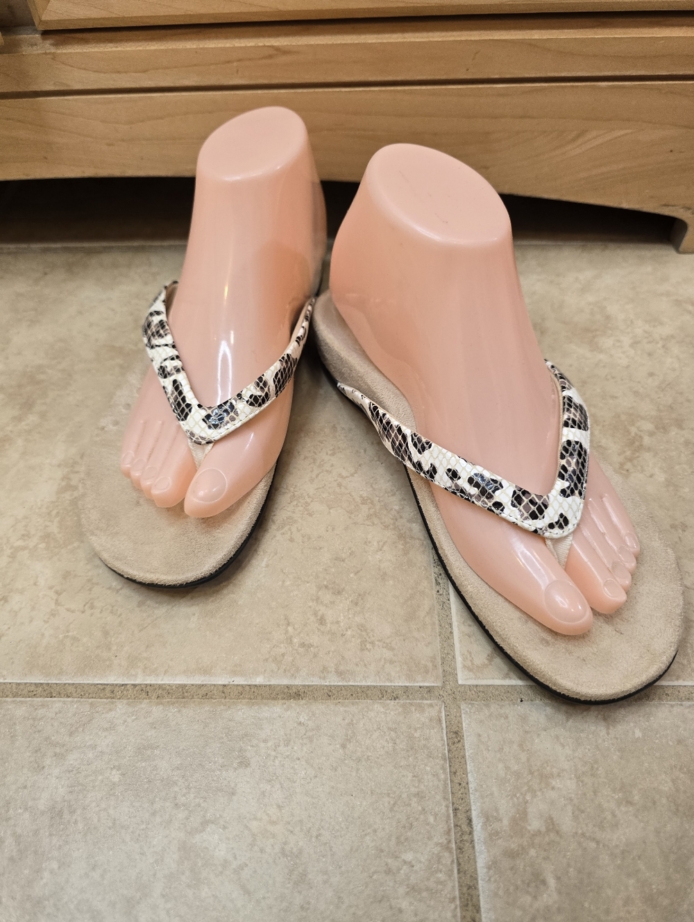 Women's Snake-Print Thong Sandals in Beige